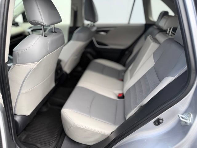 Used 2020 Toyota RAV4 Limited AWD/4WD image 24