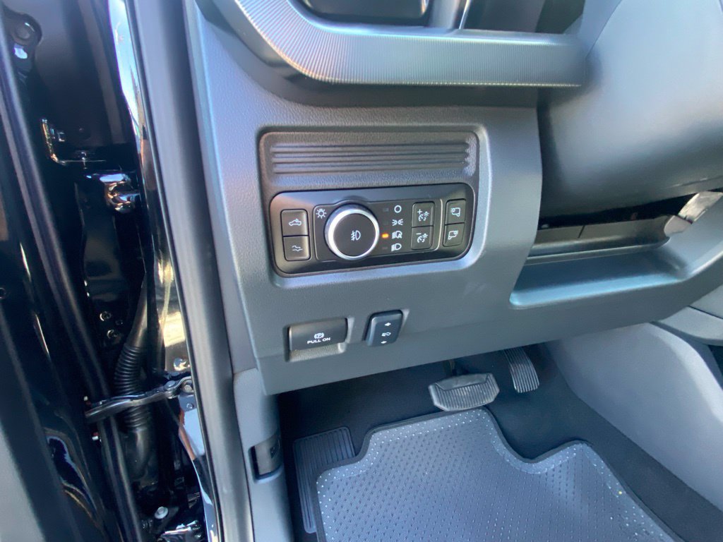 New 2027 Ford F350 Platinum AWD/4WD image 12