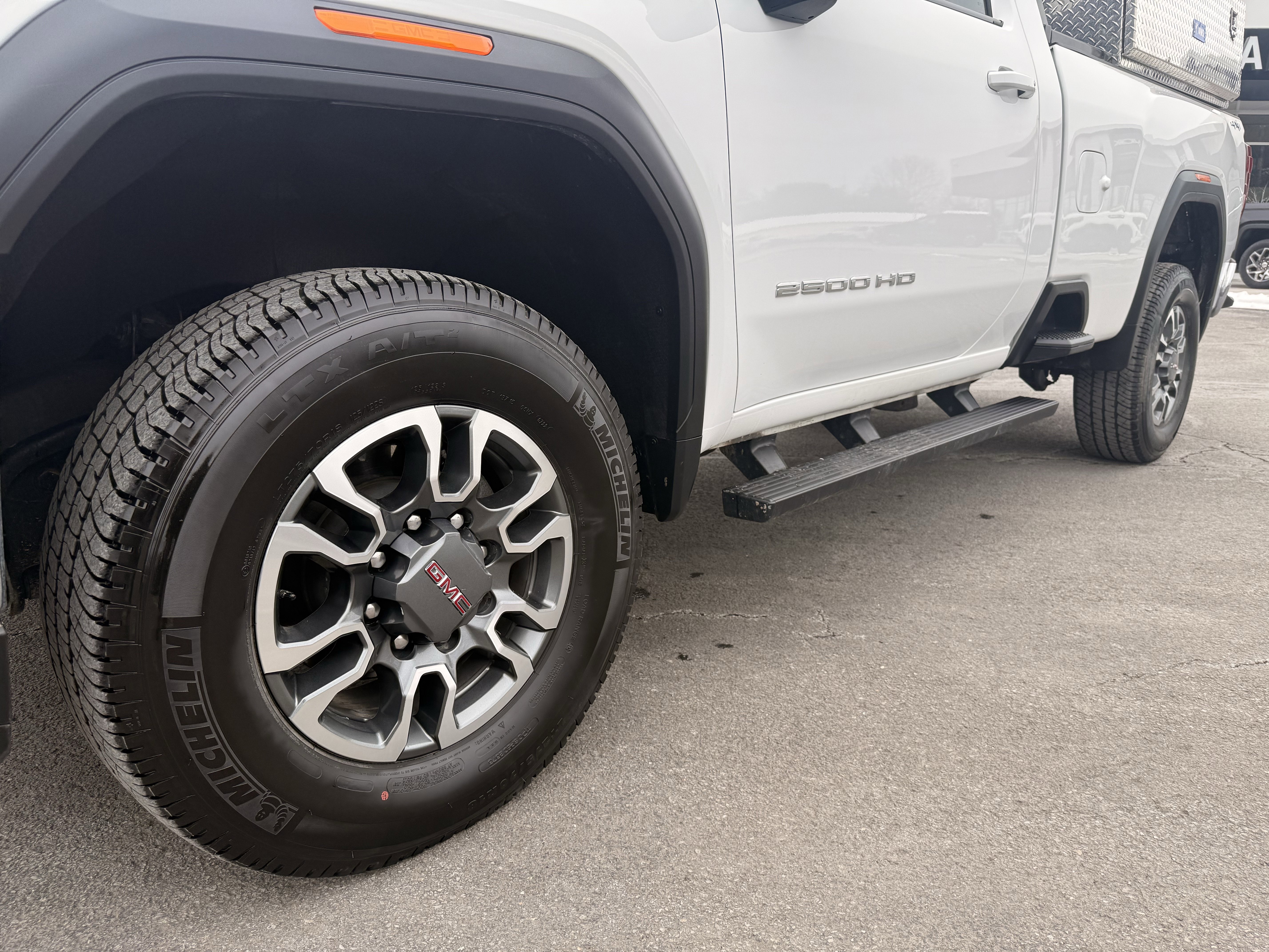 Used 2022 GMC Sierra 2500 SLE w/ SLE Convenience Package image 20