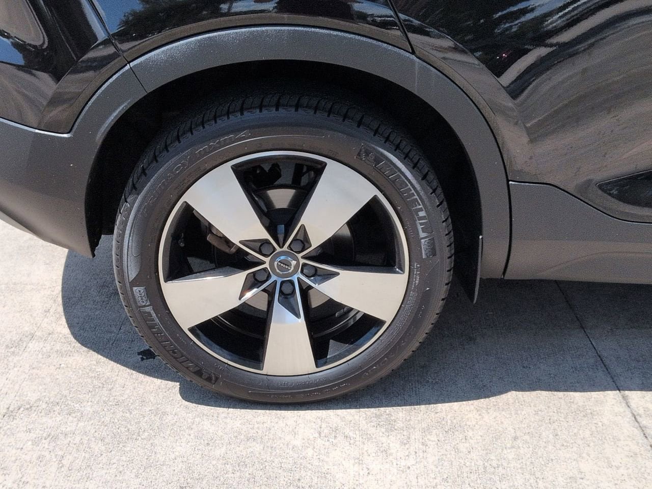 Used 2020 Volvo XC40 T5 Momentum AWD/4WD image 28