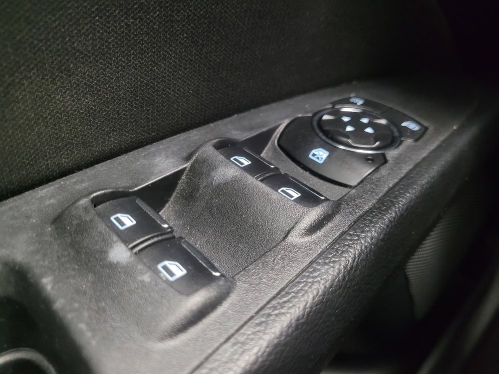 Used 2018 Ford Fusion SE FWD image 27