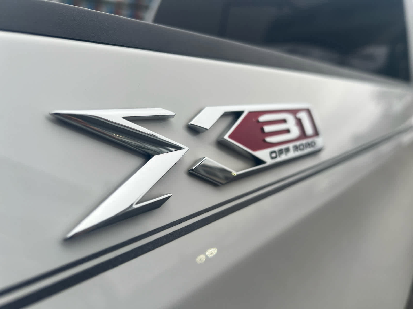 Used 2020 GMC Sierra 1500 Elevation w/ Elevation Value Package image 8