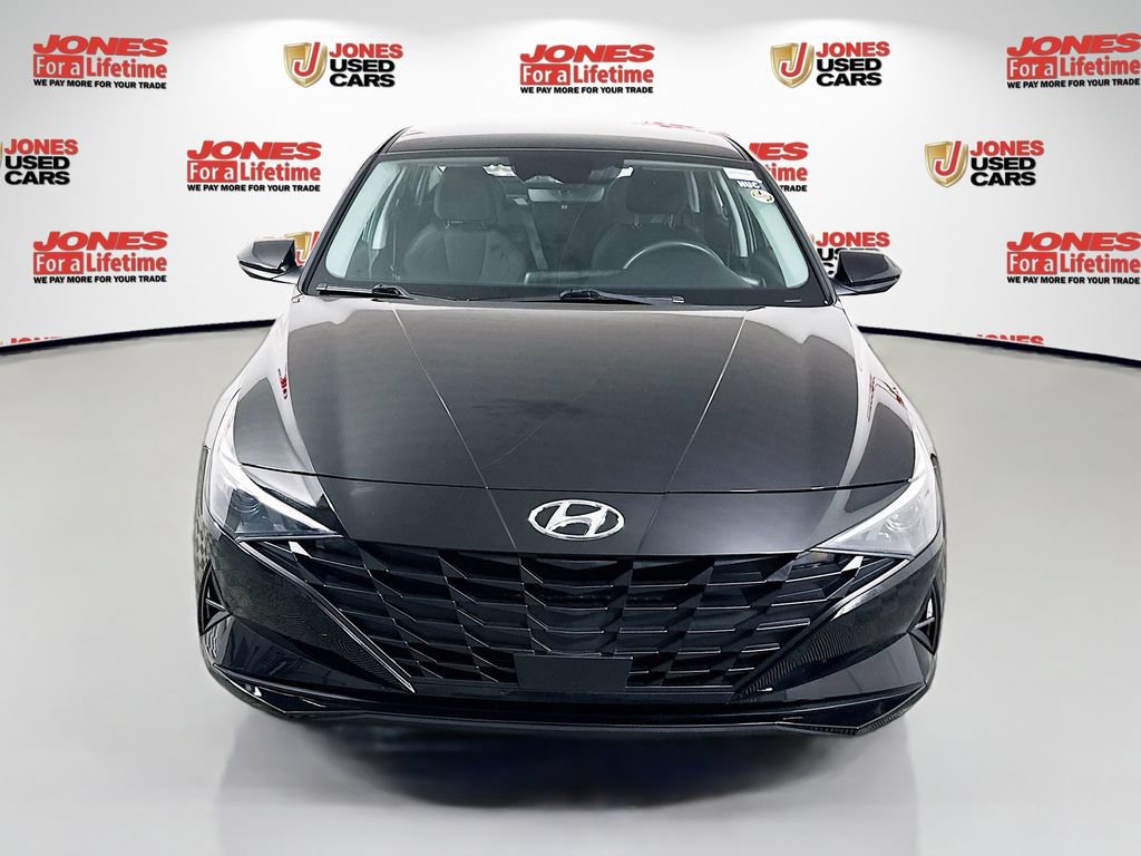 Certified 2022 Hyundai Elantra SEL FWD image 11