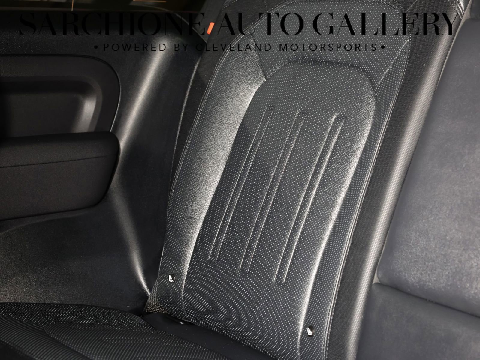 Used 2022 Land Rover Defender 90 X-Dynamic S image 38