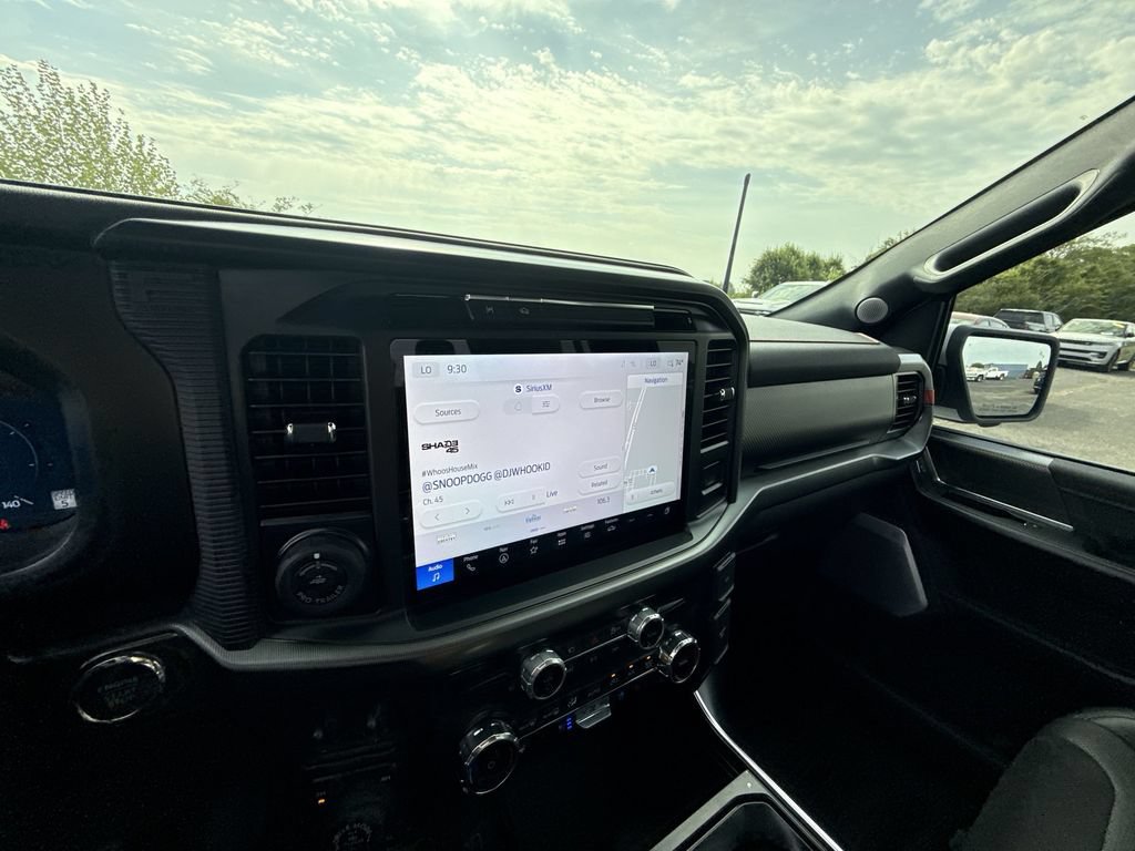 Used 2025 Ford F150 Raptor AWD/4WD image 19