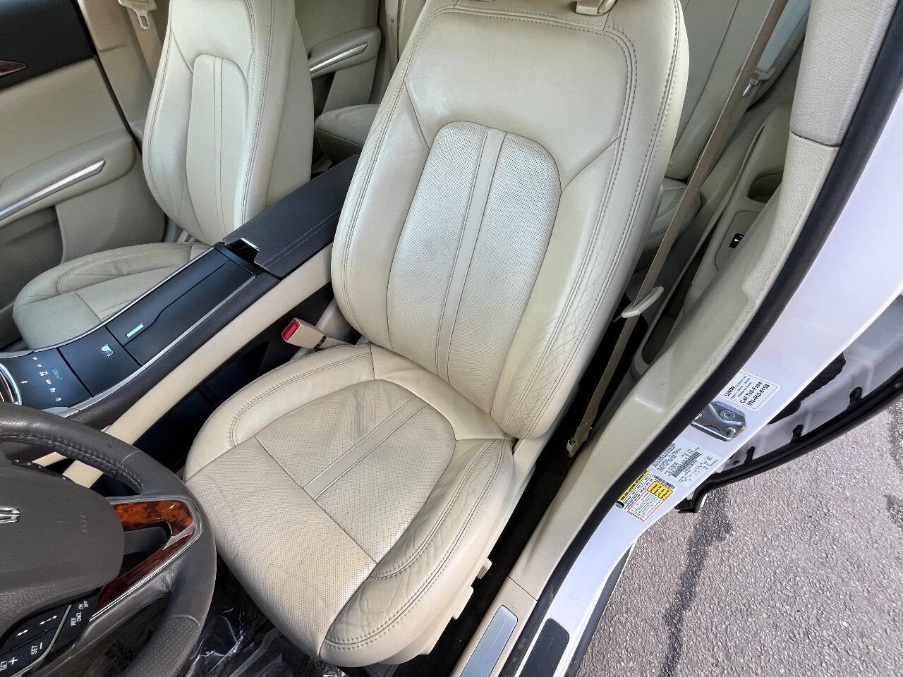 Used 2014 Lincoln MKZ Base AWD V6 4dr Sedan image 12