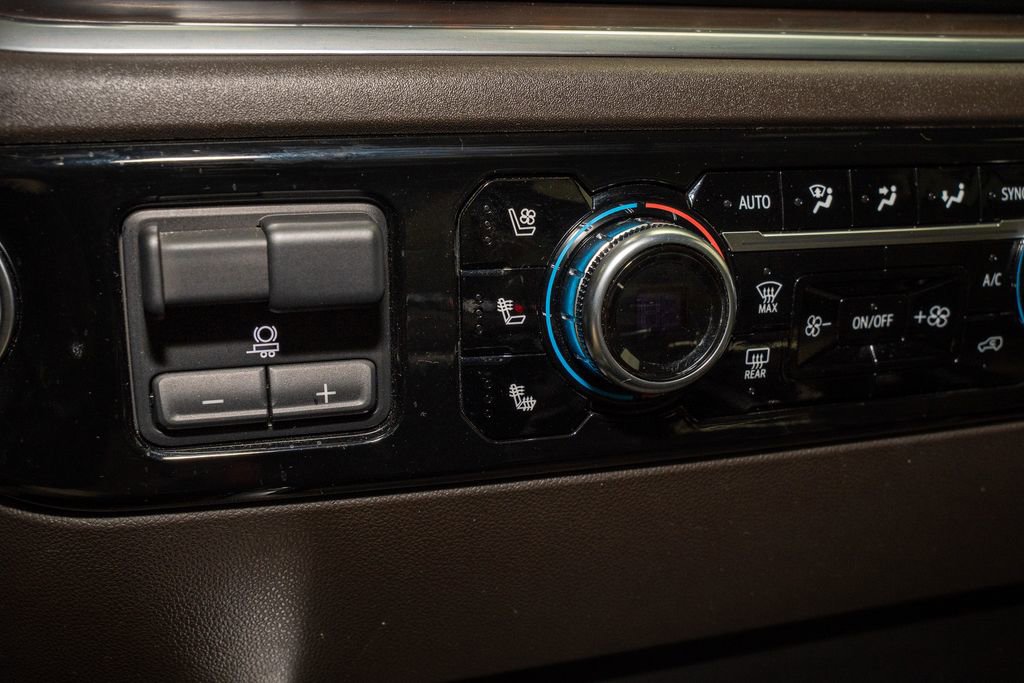 Used 2022 GMC Sierra 1500 SLT w/ SLT Premium Plus Package image 16