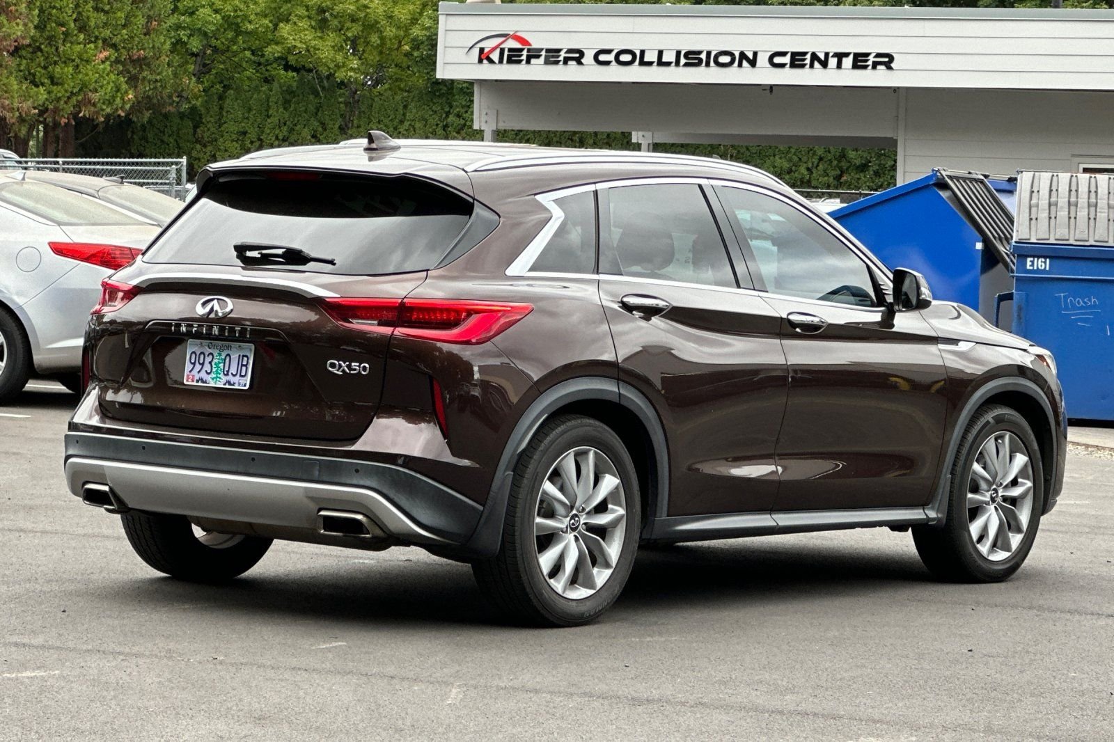 Used 2020 INFINITI QX50 Luxe w/ Navigation Package FWD image 4