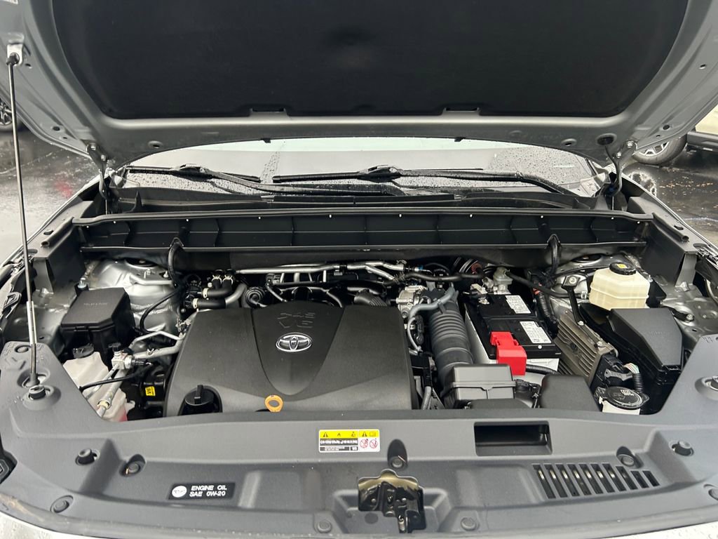 Used 2022 Toyota Highlander Platinum image 29