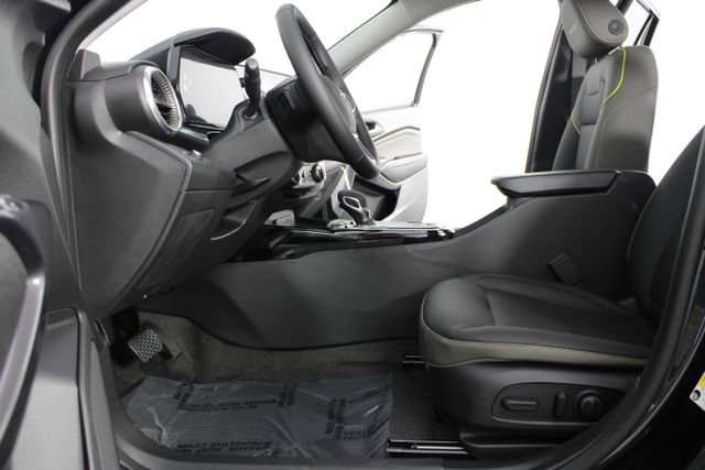 New 2026 Chevrolet Trax ACTIV w/ Driver Confidence Package image 16