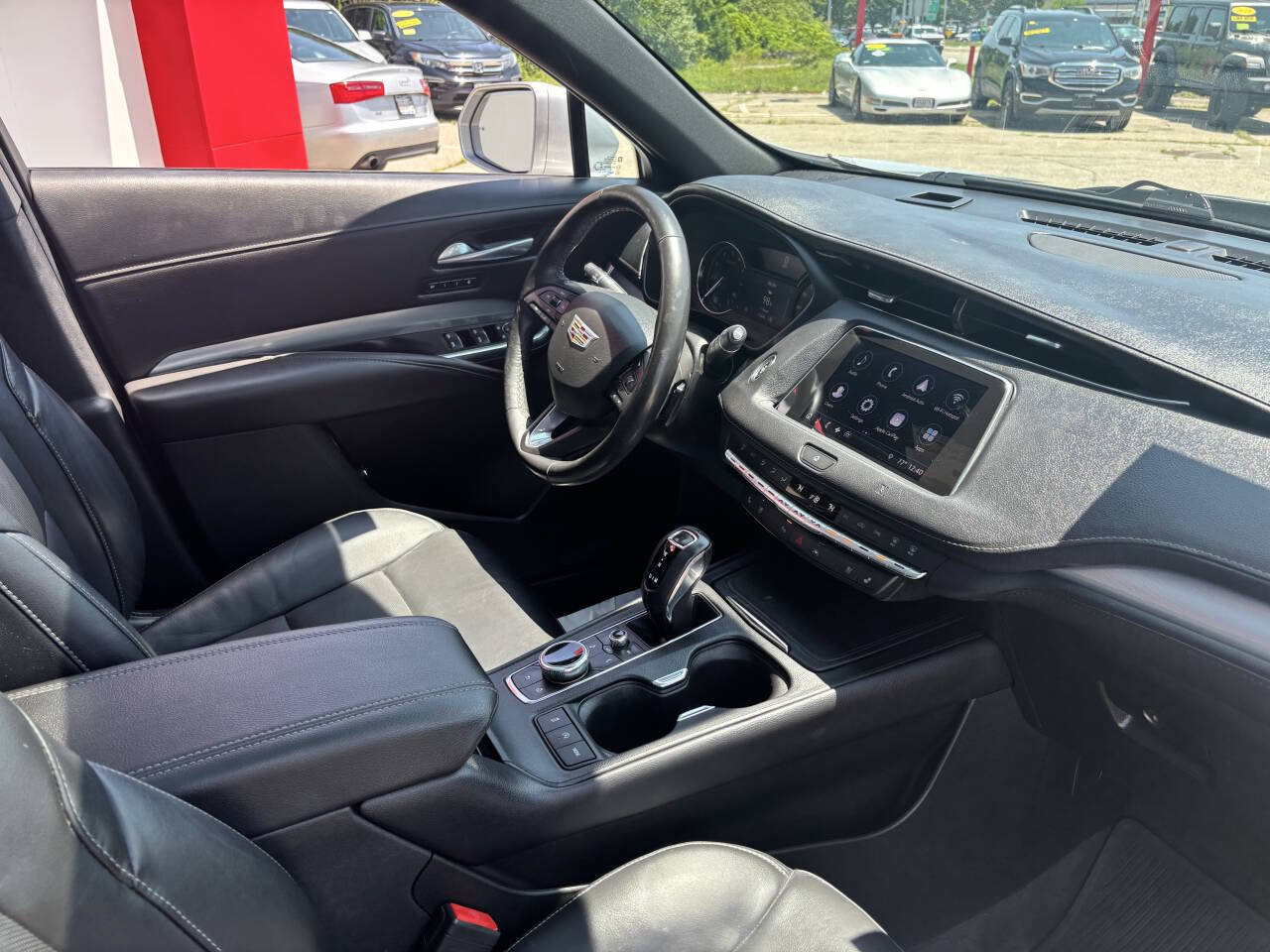 Used 2019 Cadillac XT4 Premium Luxury AWD/4WD image 16