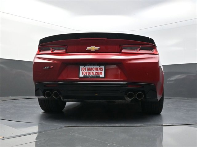 Used 2017 Chevrolet Camaro SS image 28
