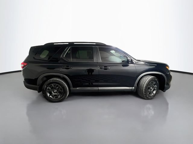 Used 2023 Honda Pilot TrailSport image 9