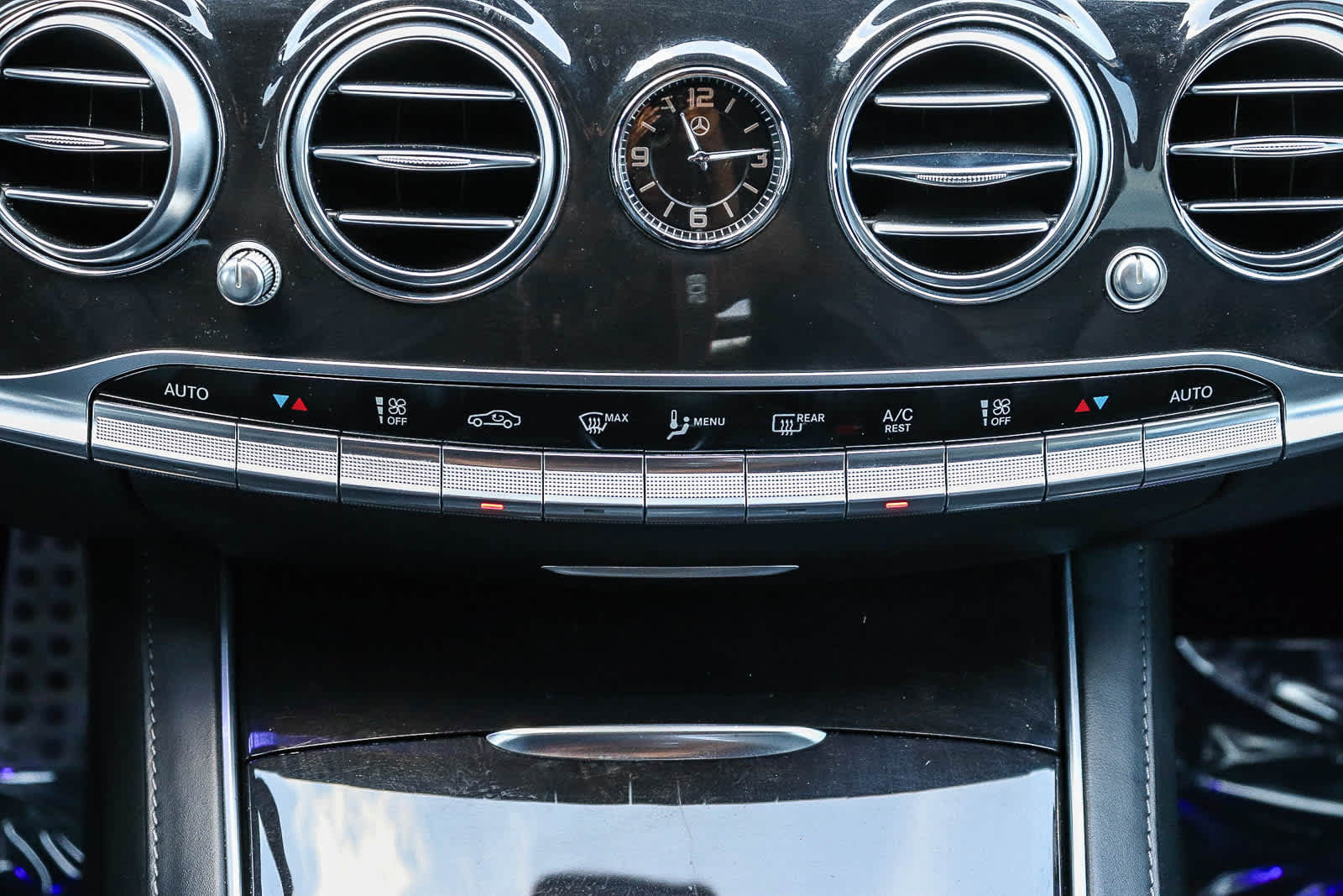 Used 2019 Mercedes-Benz S 560 Sedan image 20