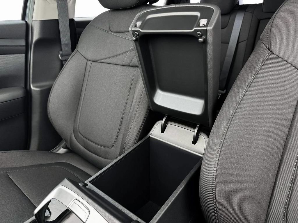 New 2026 Hyundai Tucson SE image 19