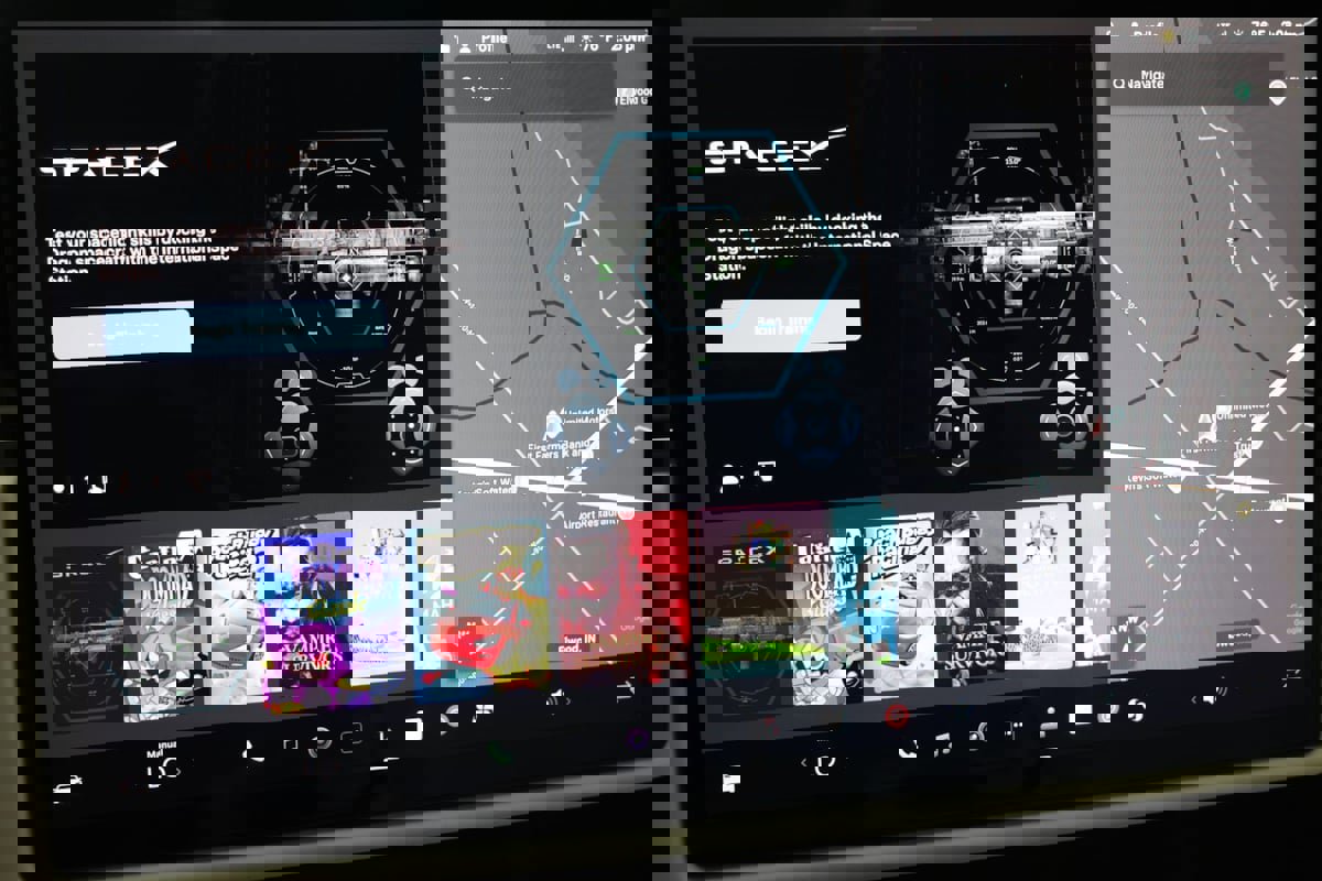 Used 2021 Tesla Model S Plaid AWD/4WD image 31