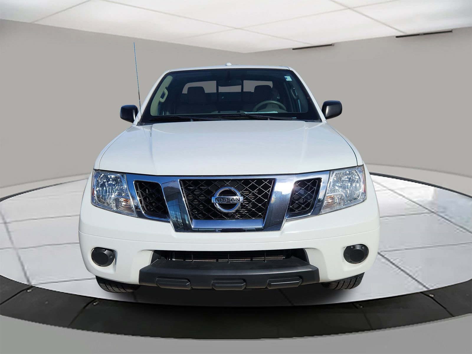 Used 2017 Nissan Frontier SV image 8
