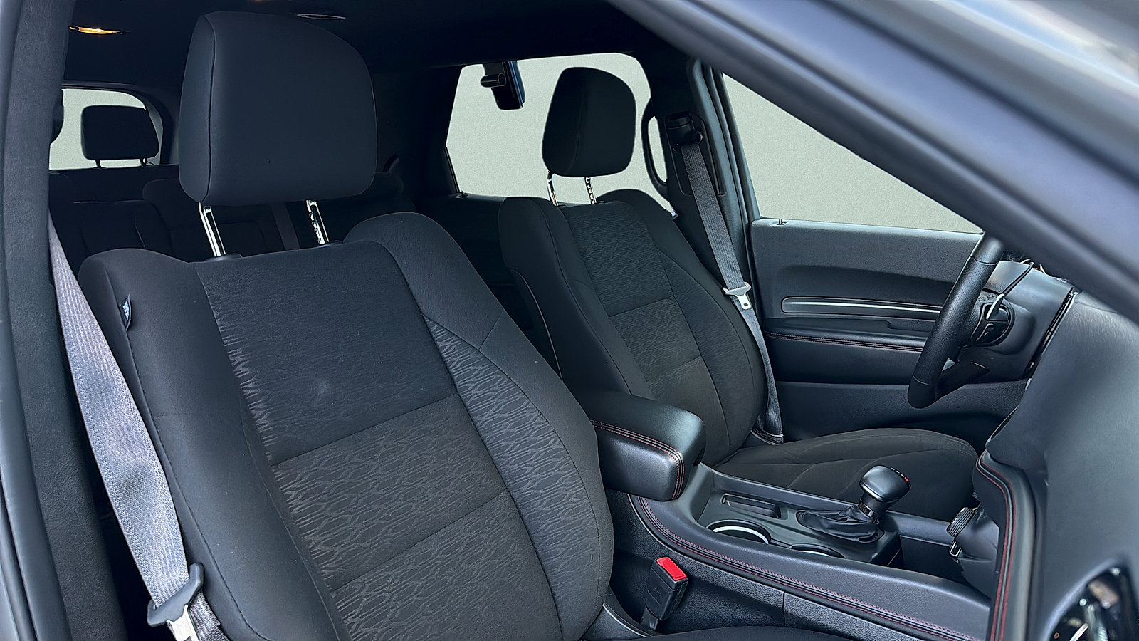 Used 2025 Dodge Durango GT AWD/4WD image 30