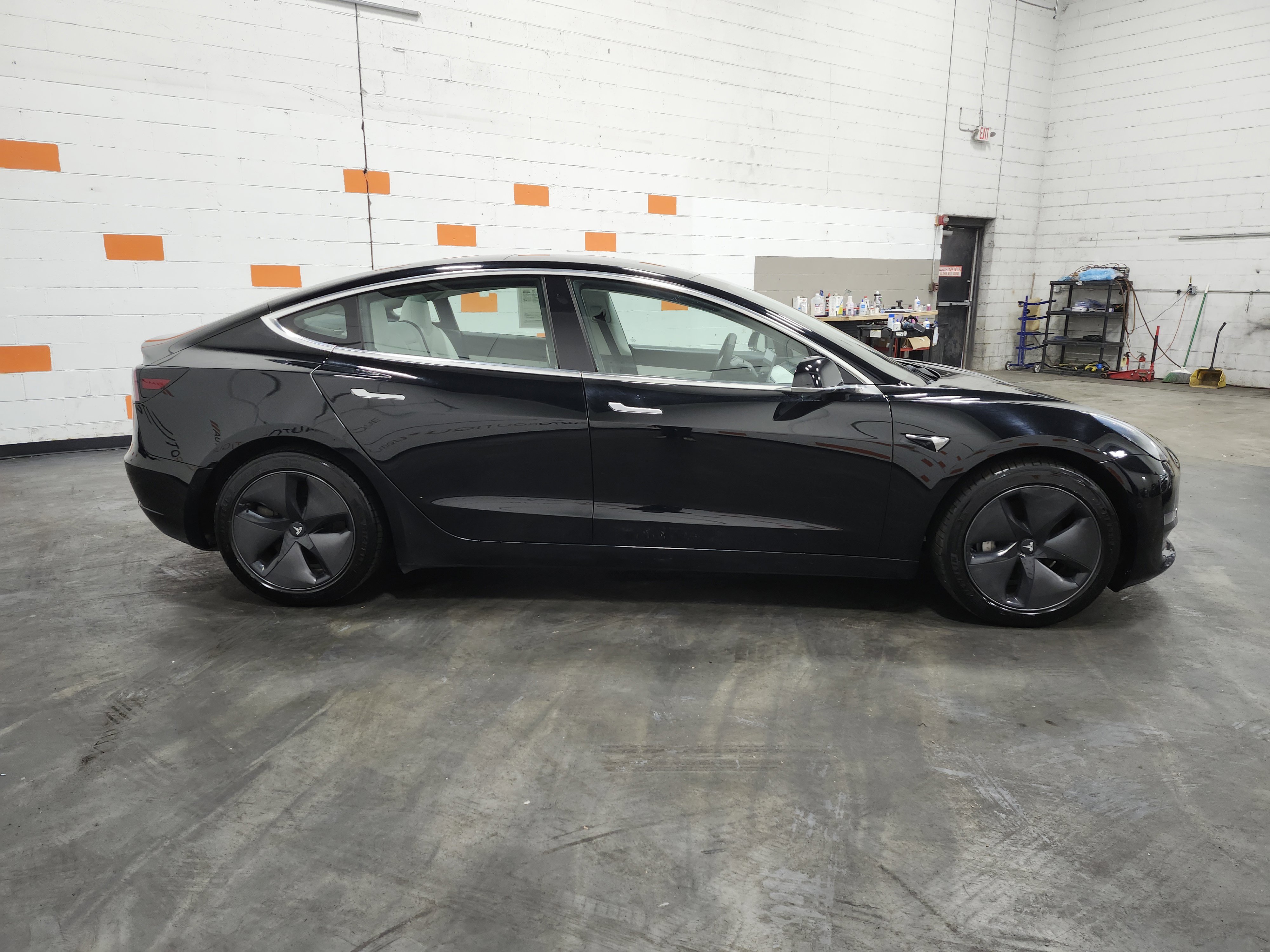 Used 2019 Tesla Model 3 Long Range image 18