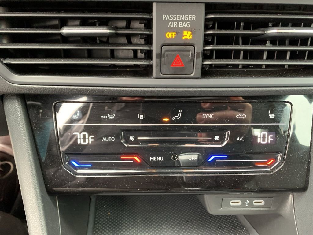 Used 2025 Volkswagen Jetta Sport image 25