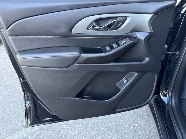 Certified 2023 Chevrolet Traverse LT FWD image 10