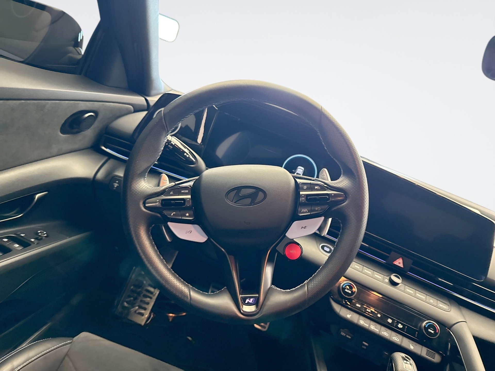 Used 2024 Hyundai Elantra N FWD image 12