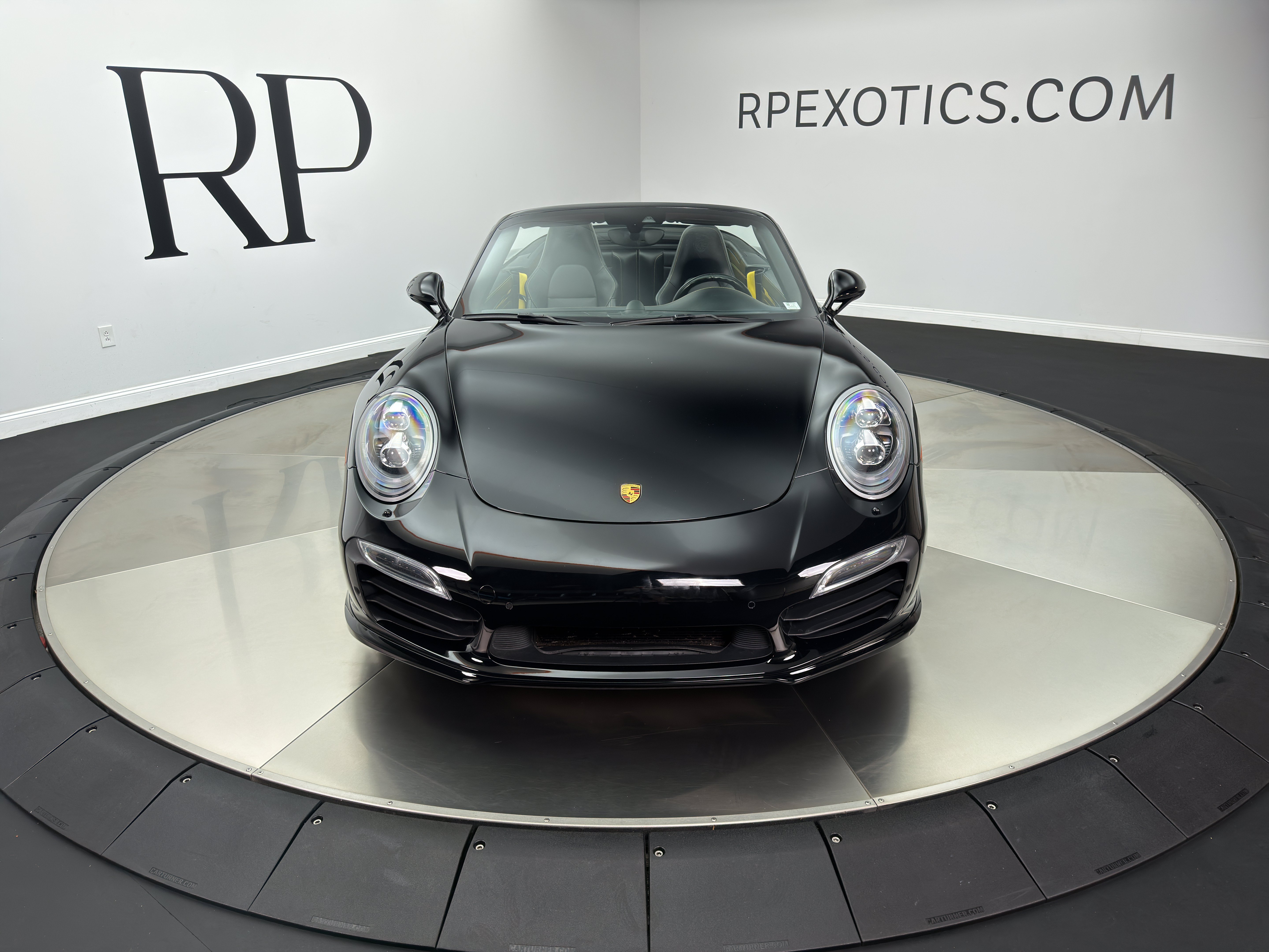 Used 2015 Porsche 911 Turbo S AWD/4WD image 5