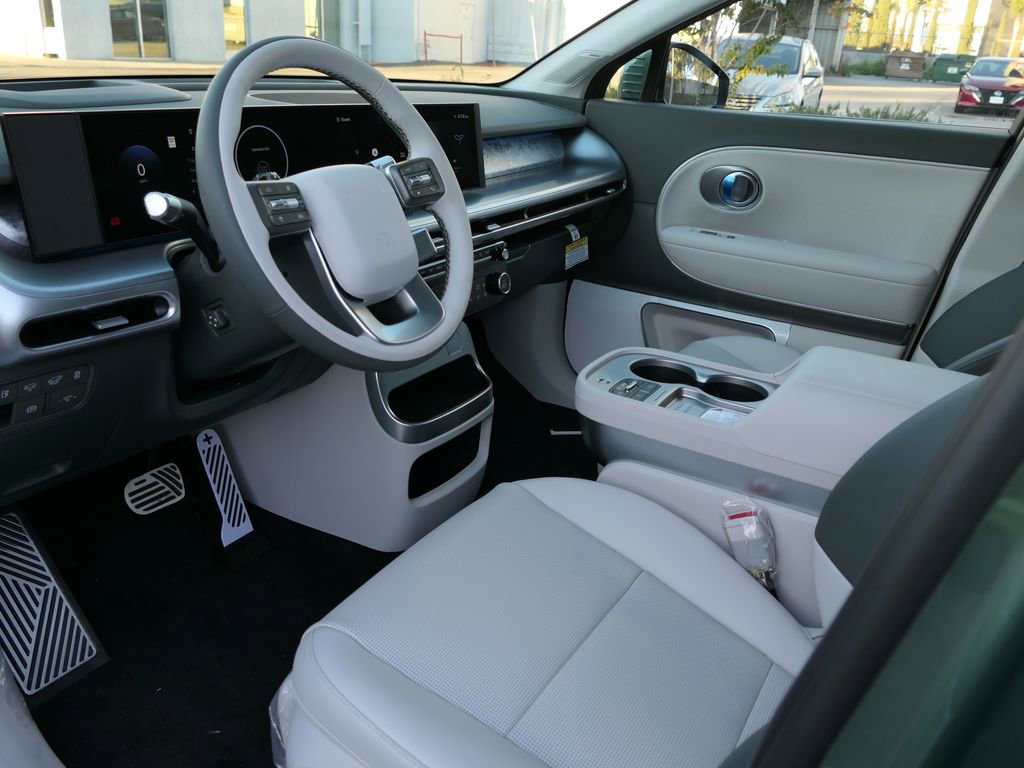 New 2026 Hyundai Ioniq 9 Calligraphy w/ Tow & Go Package image 8