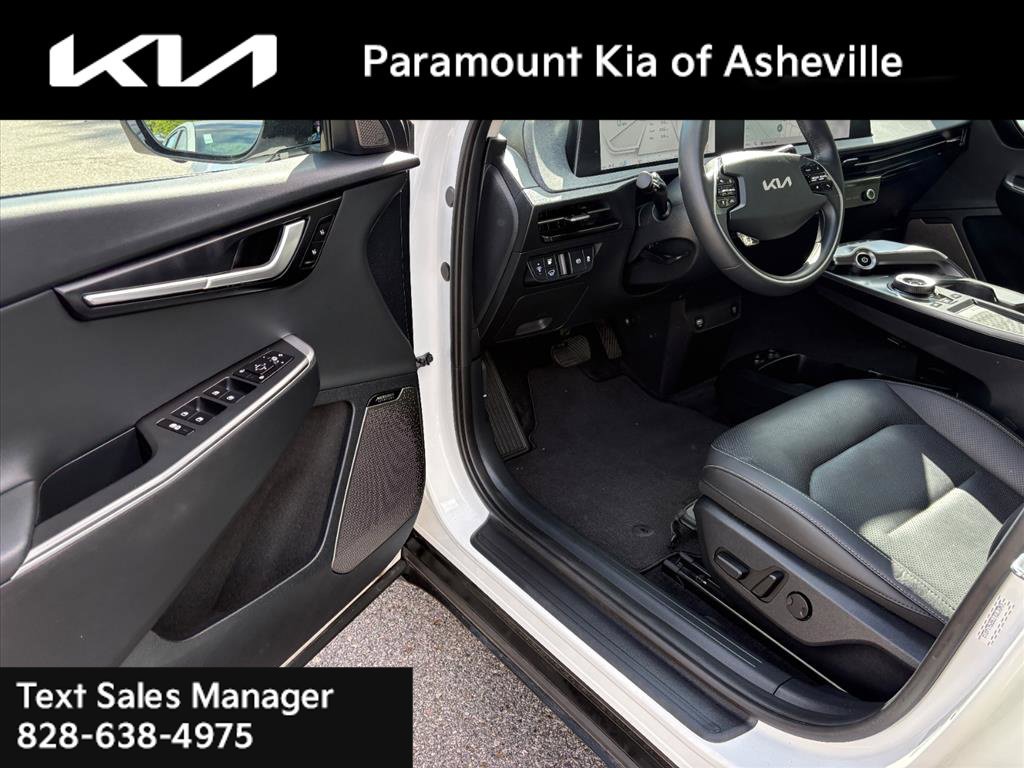 Certified 2024 Kia EV6 Wind w/ Wind Technology Package AWD/4WD image 17