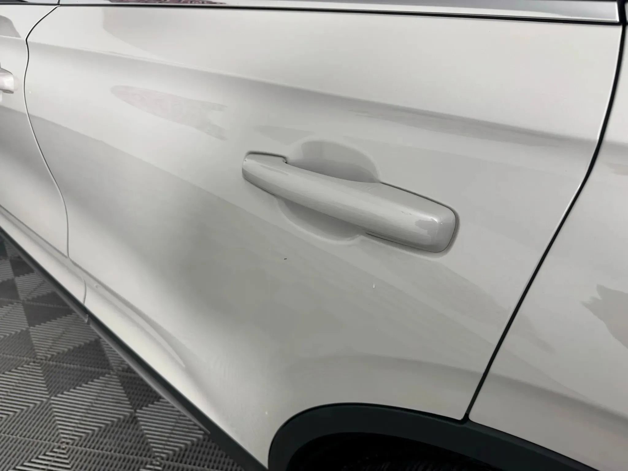 Used 2020 Lincoln Corsair AWD image 27