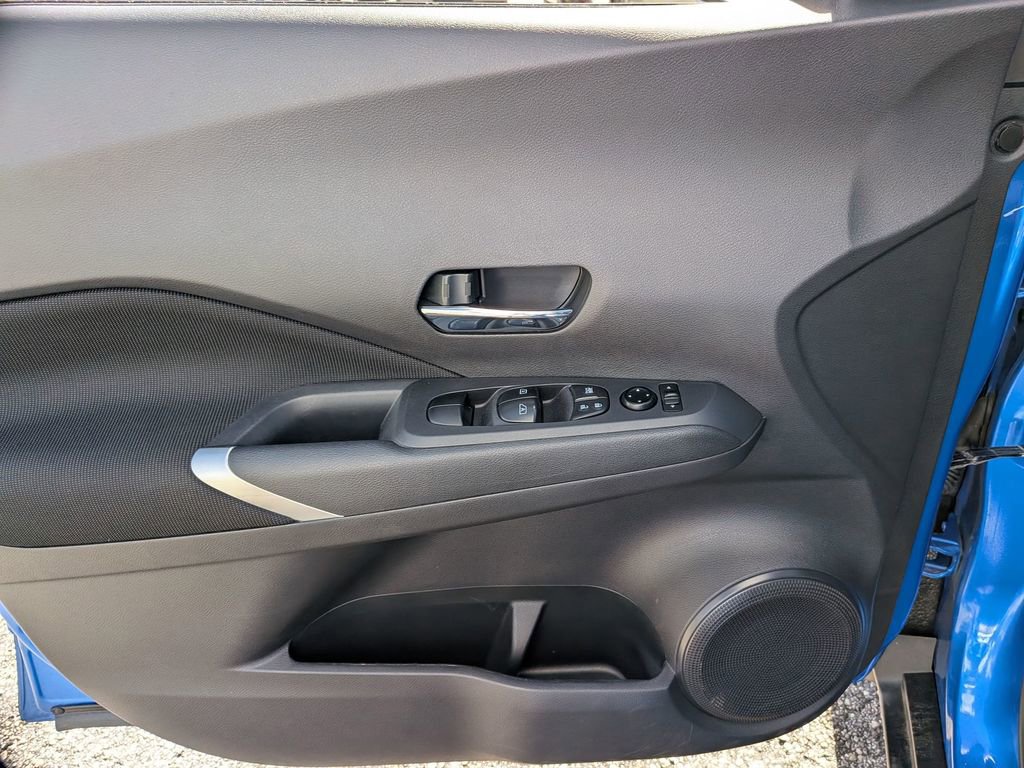 Used 2023 Nissan Kicks SV FWD image 30