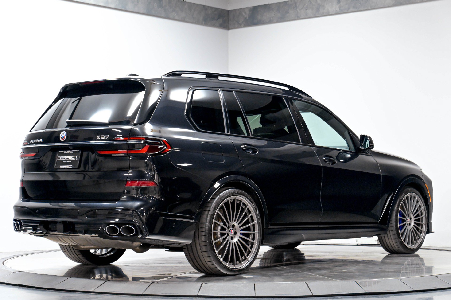 Used 2023 BMW ALPINA XB7 AWD/4WD image 16