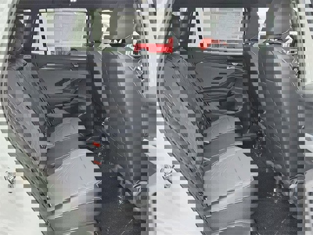 New 2026 Volkswagen Tiguan SE R-Line image 16