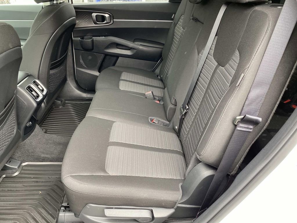 New 2026 Kia Sorento LX image 7