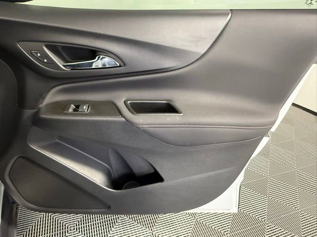 Used 2022 Chevrolet Equinox RS image 48