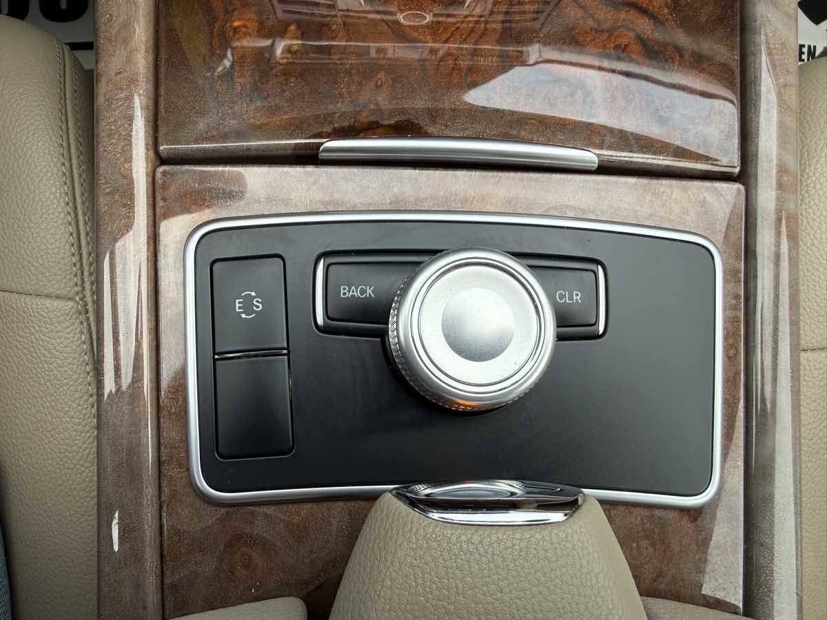 Used 2012 Mercedes-Benz E 350 Sedan image 21