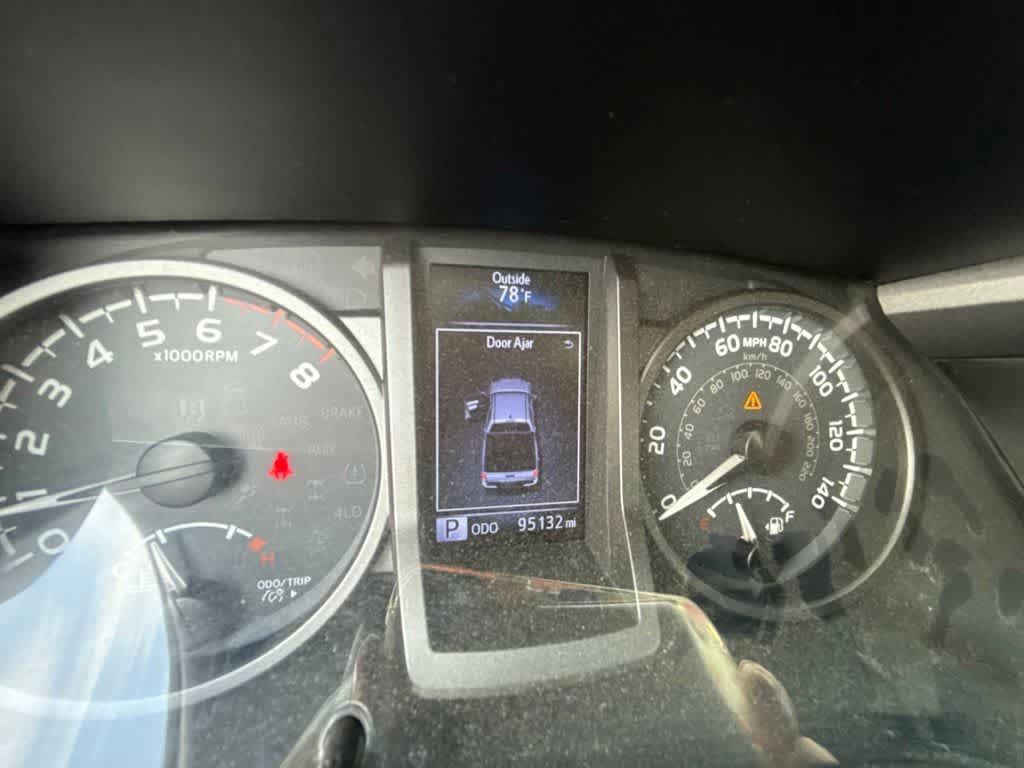 Used 2019 Toyota Tacoma TRD Off-Road AWD/4WD image 17