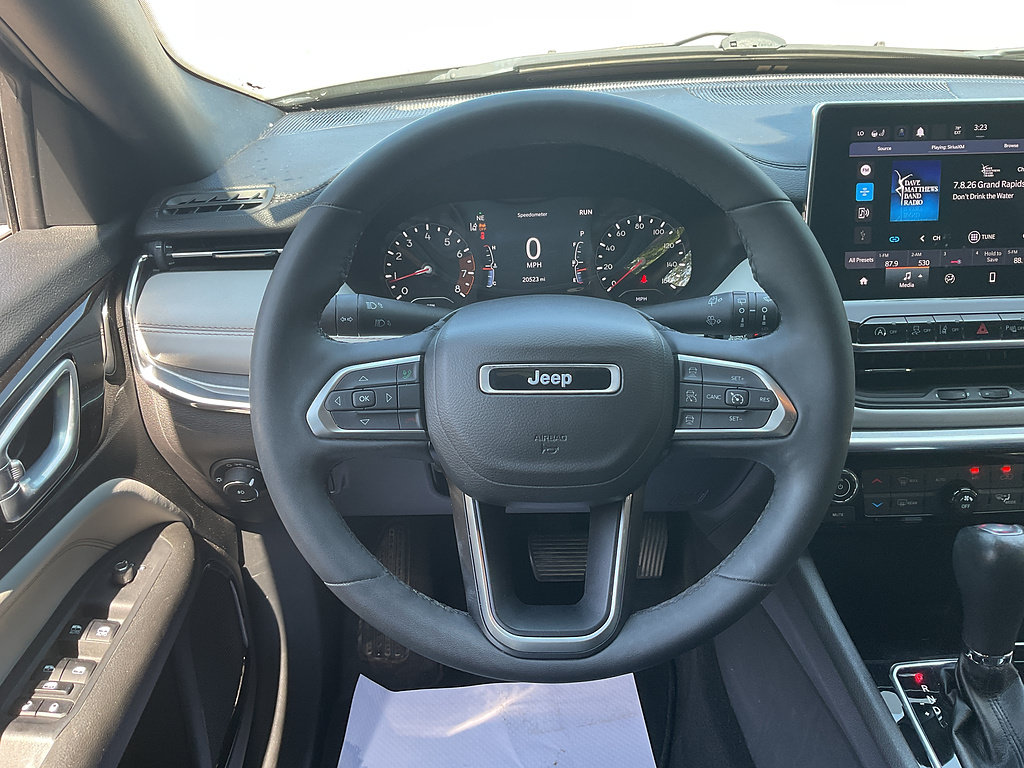Used 2023 Jeep Compass Limited AWD/4WD image 11
