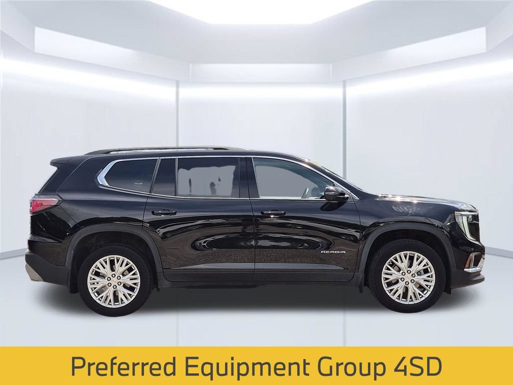 Used 2025 GMC Acadia Elevation w/ Elevation Premium Package AWD/4WD image 9