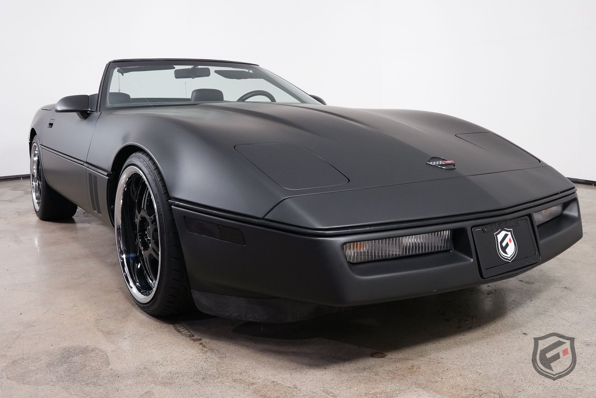 Used 1987 Chevrolet Corvette Convertible RWD image 3
