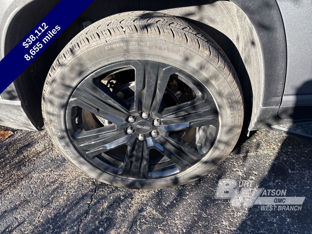 Used 2025 GMC Acadia Elevation w/ Black Edition image 28