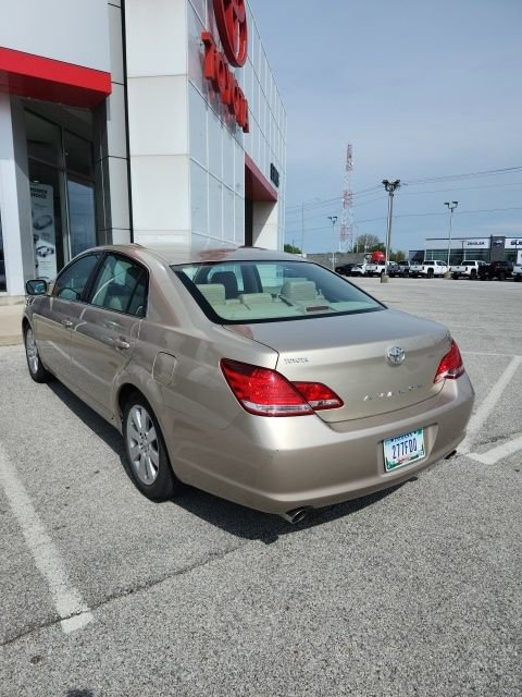Used 2007 Toyota Avalon XLS FWD image 3