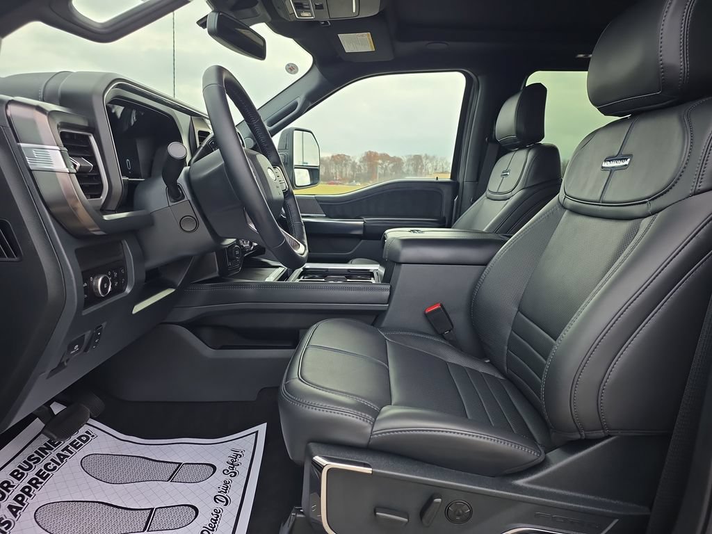 Used 2025 Ford F250 Platinum AWD/4WD image 30