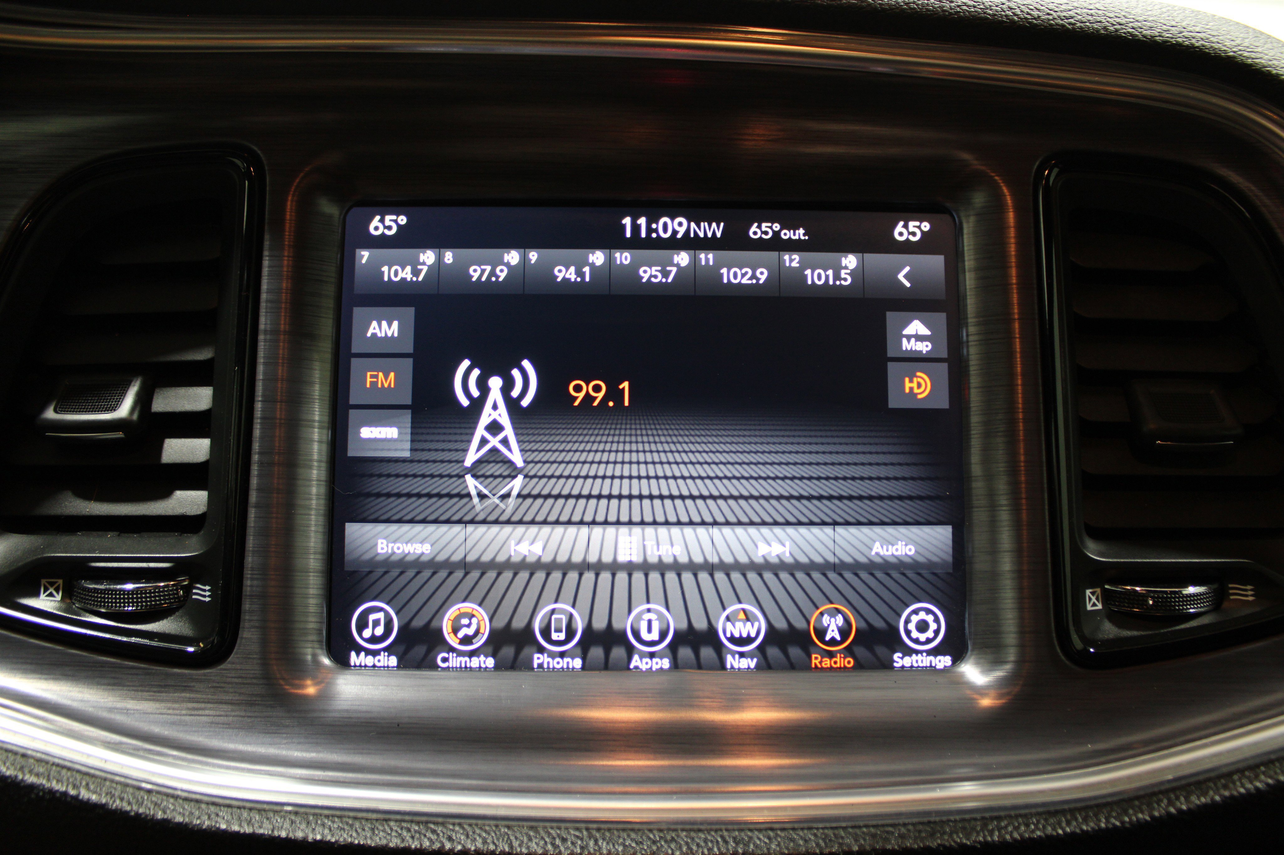 Used 2017 Dodge Challenger SXT w/ Sound Group image 20