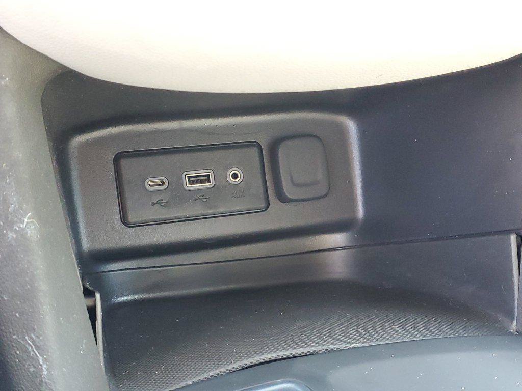 Used 2024 Chevrolet Equinox LS w/ LS Convenience Package FWD image 17