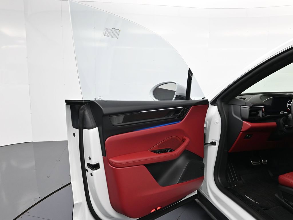 Used 2025 Porsche Macan Turbo Electric image 16