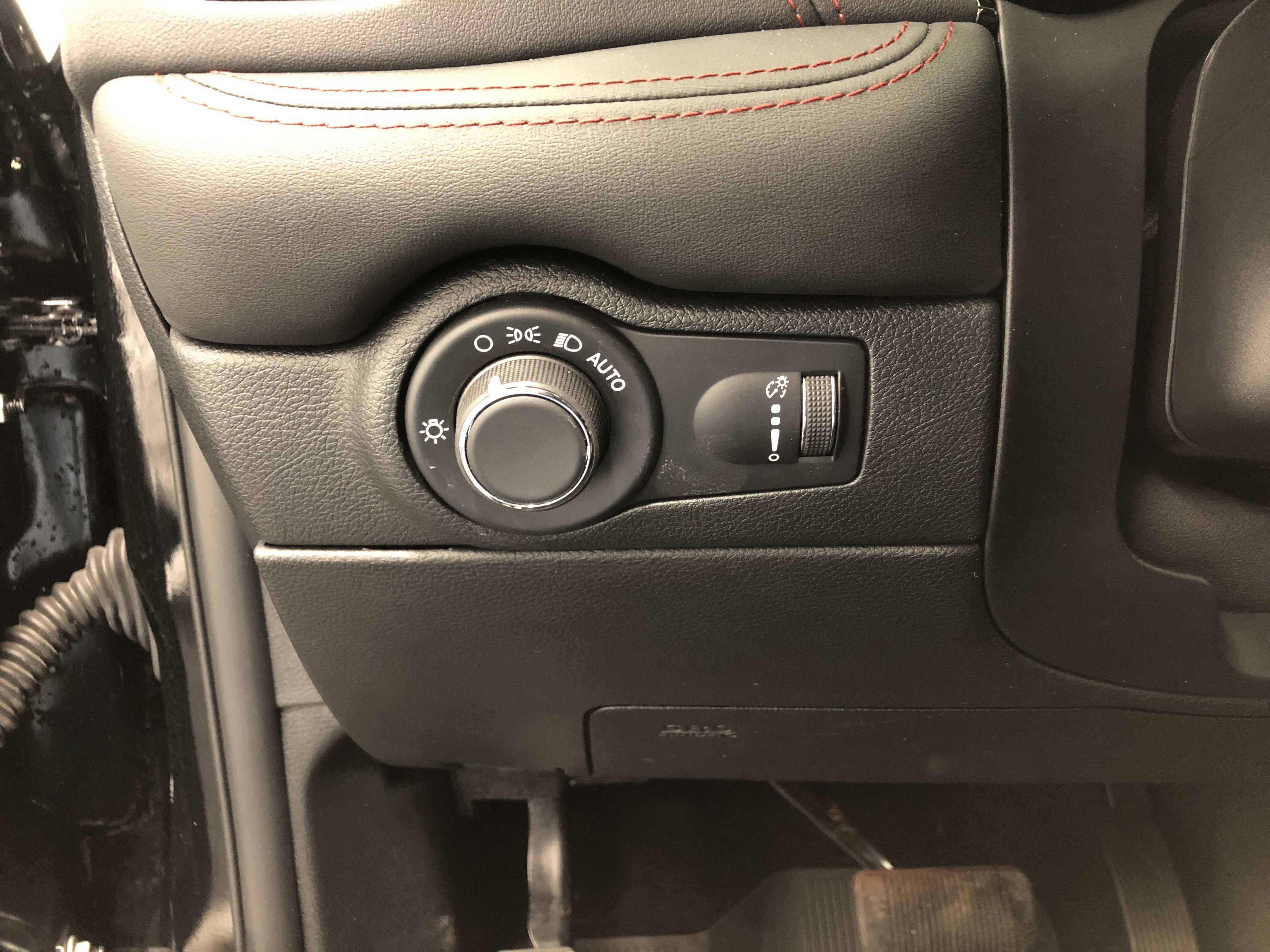 Certified 2024 Dodge Durango GT image 20