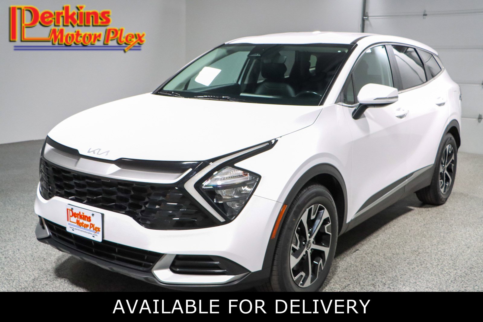 Used 2023 Kia Sportage EX image 1