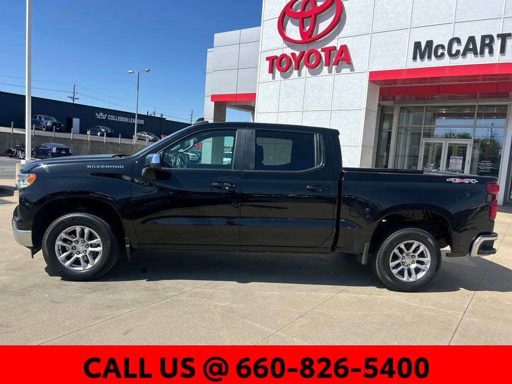 Used 2022 Chevrolet Silverado 1500 LT AWD/4WD image 8