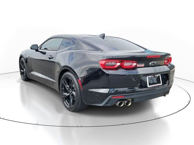 Used 2021 Chevrolet Camaro LT RWD image 3